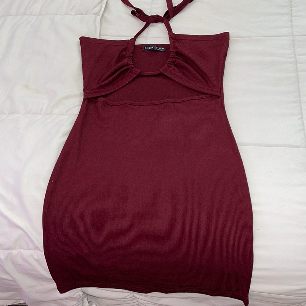 Dark red Body-con Dress with Tie & Cutout